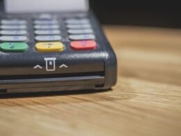 Czym jest skimming? Definicja pojęcia